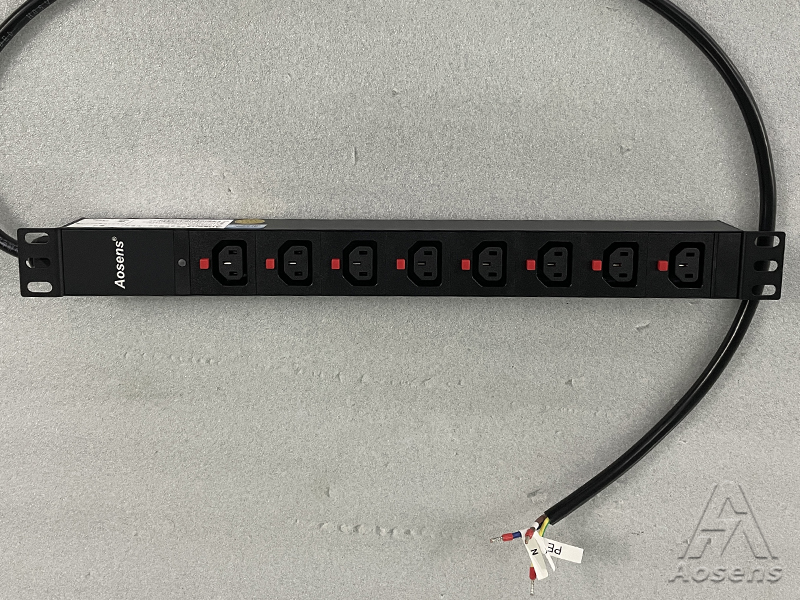 奧盛 PDU 電源插座 帶燈 8 位 10A C13 插座（紅色防脫按鈕）